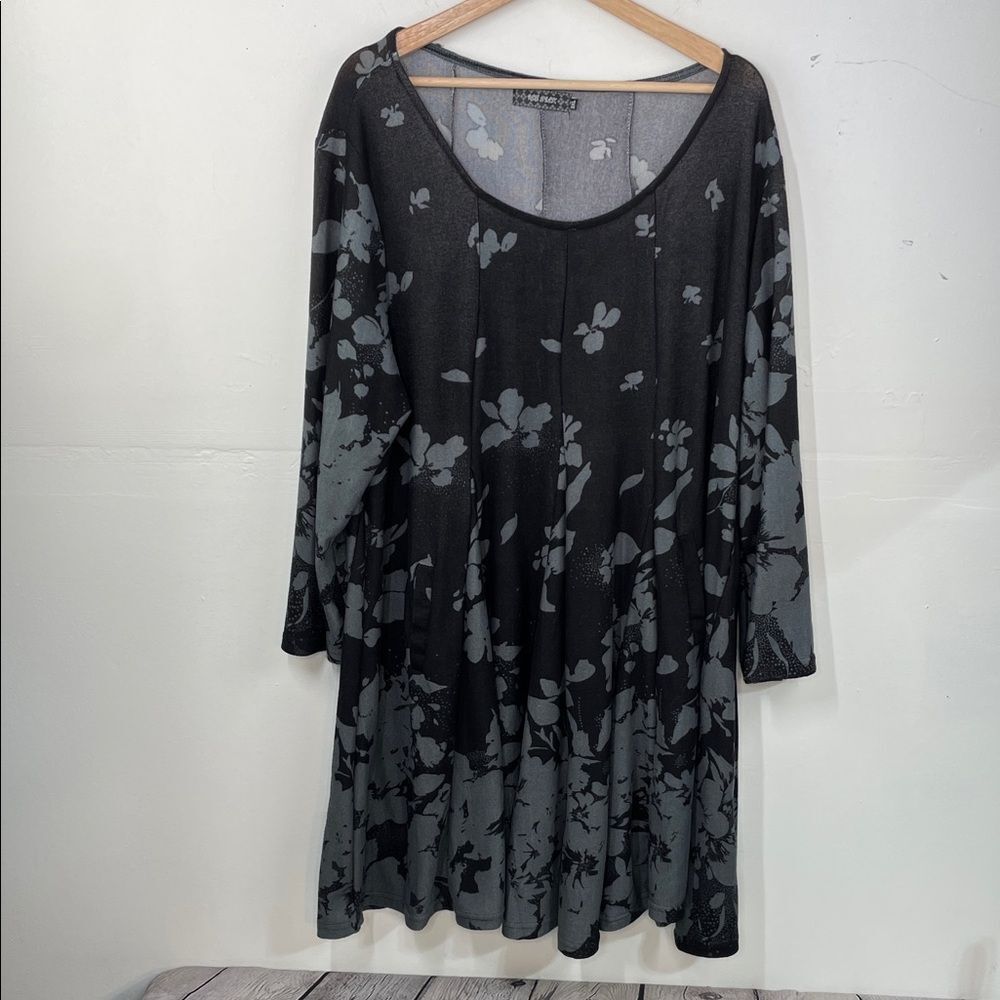 Baby Doll Gray and Black Floral Long Sleeve Dress size with pockets size 3X